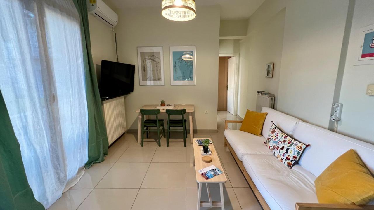 100 Meters From The Sea Apartamento Xylokastro Exterior foto